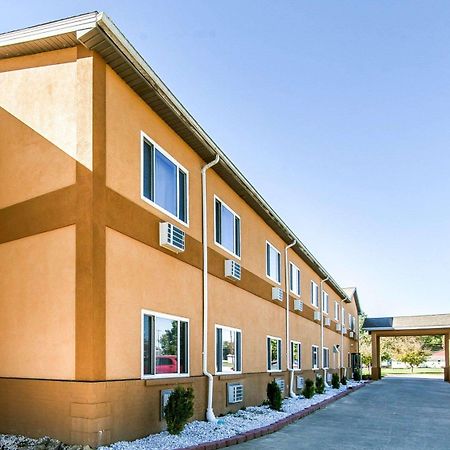 Seaman Quality Inn מראה חיצוני תמונה