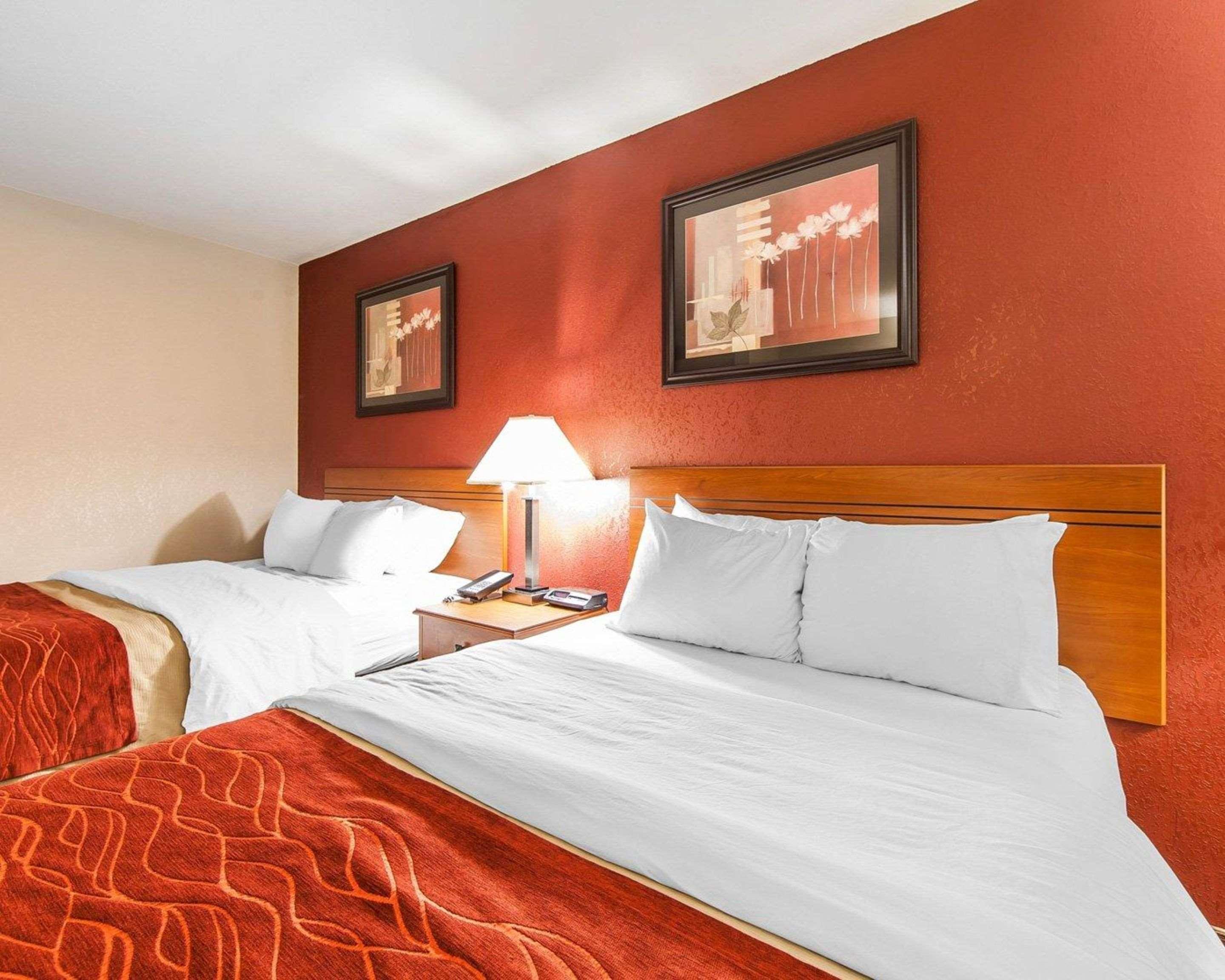 Seaman Quality Inn מראה חיצוני תמונה