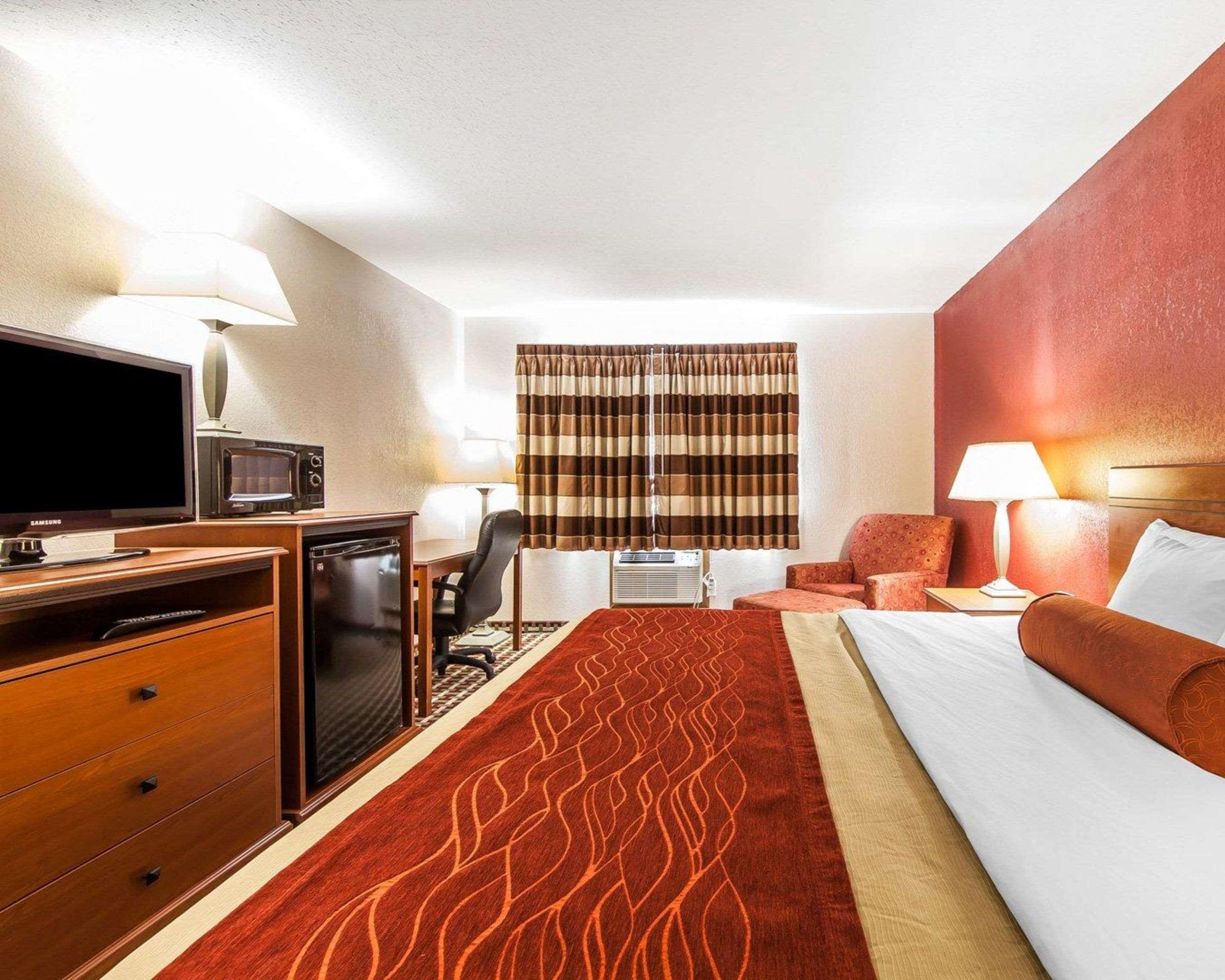 Seaman Quality Inn מראה חיצוני תמונה