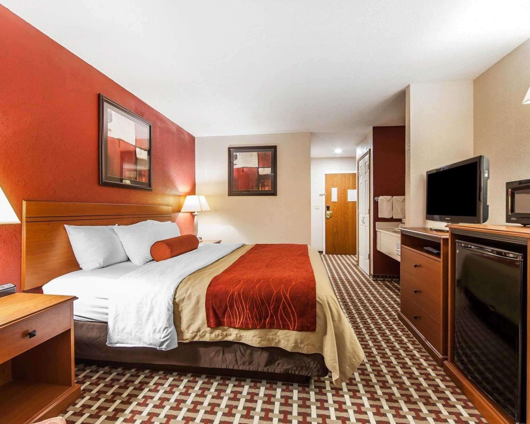 Seaman Quality Inn מראה חיצוני תמונה