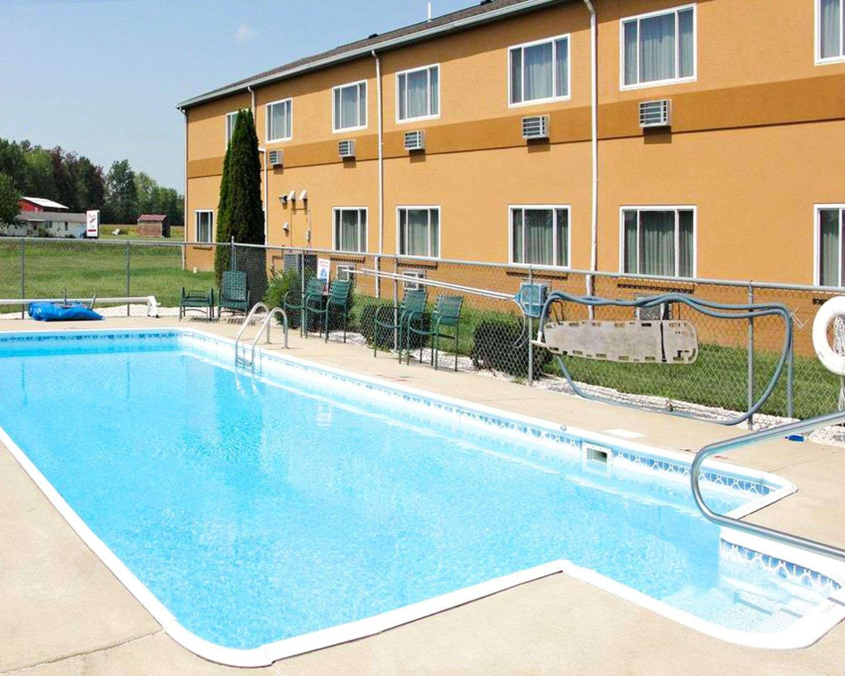 Seaman Quality Inn מראה חיצוני תמונה