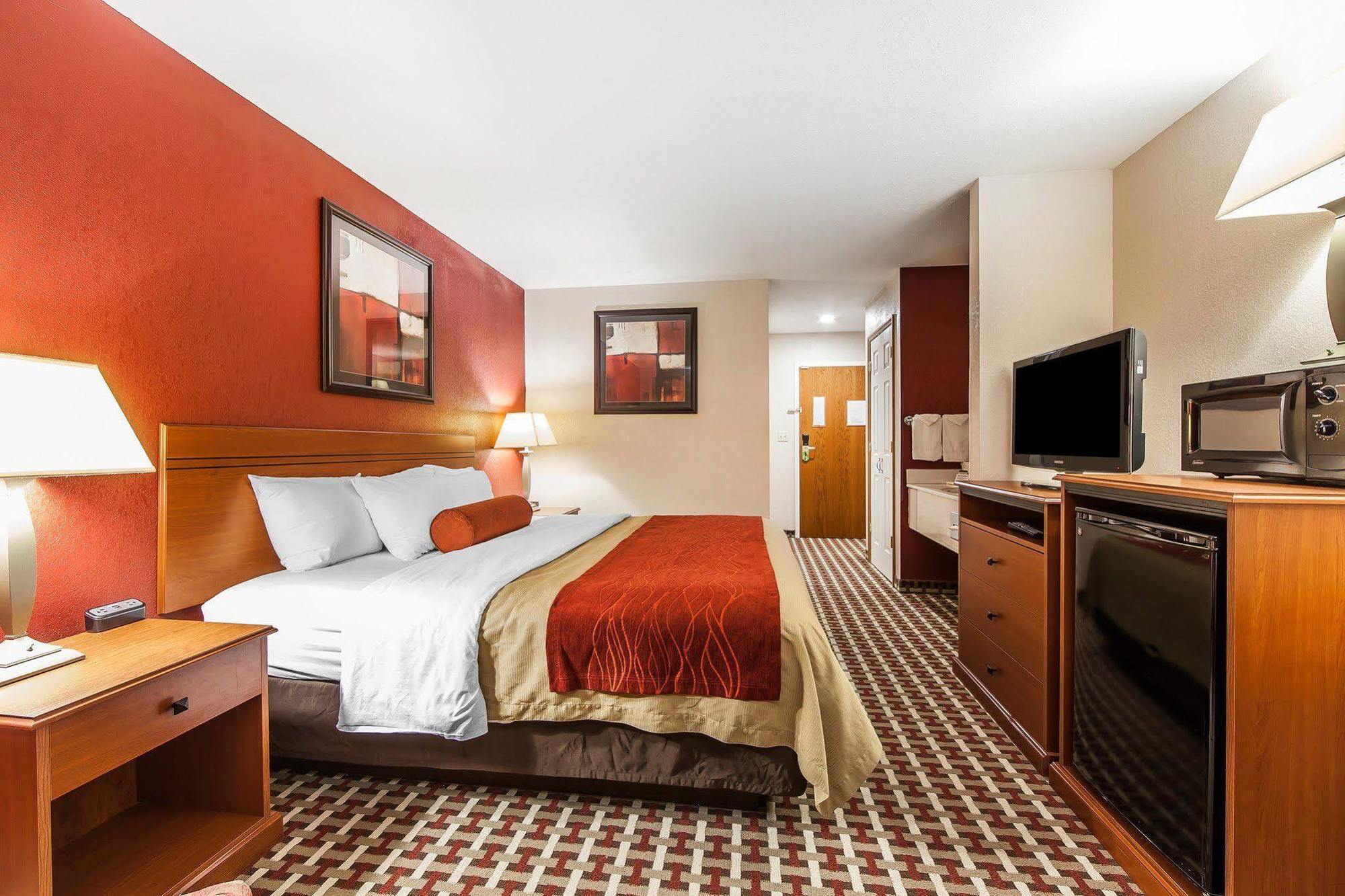 Seaman Quality Inn מראה חיצוני תמונה
