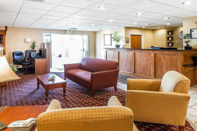 Seaman Quality Inn מראה חיצוני תמונה